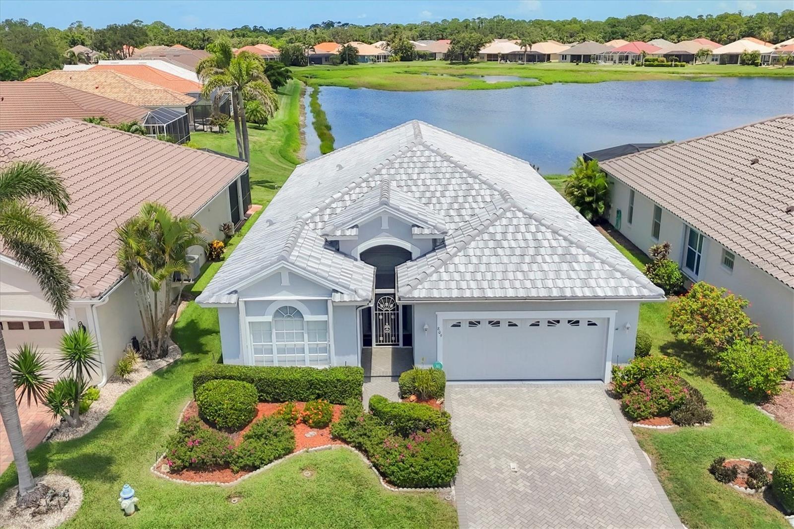 Details for 809 Derbyshire Drive, VENICE, FL 34285