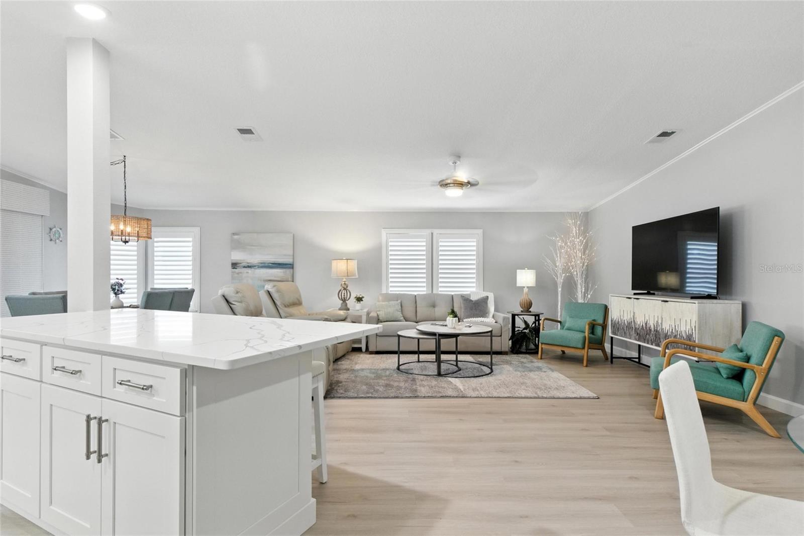 Image 7 of 40 For 38 Plumosa Drive