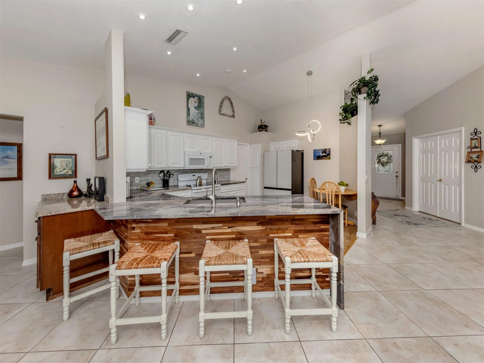 Image 12 of 58 For 4176 Summertree Road