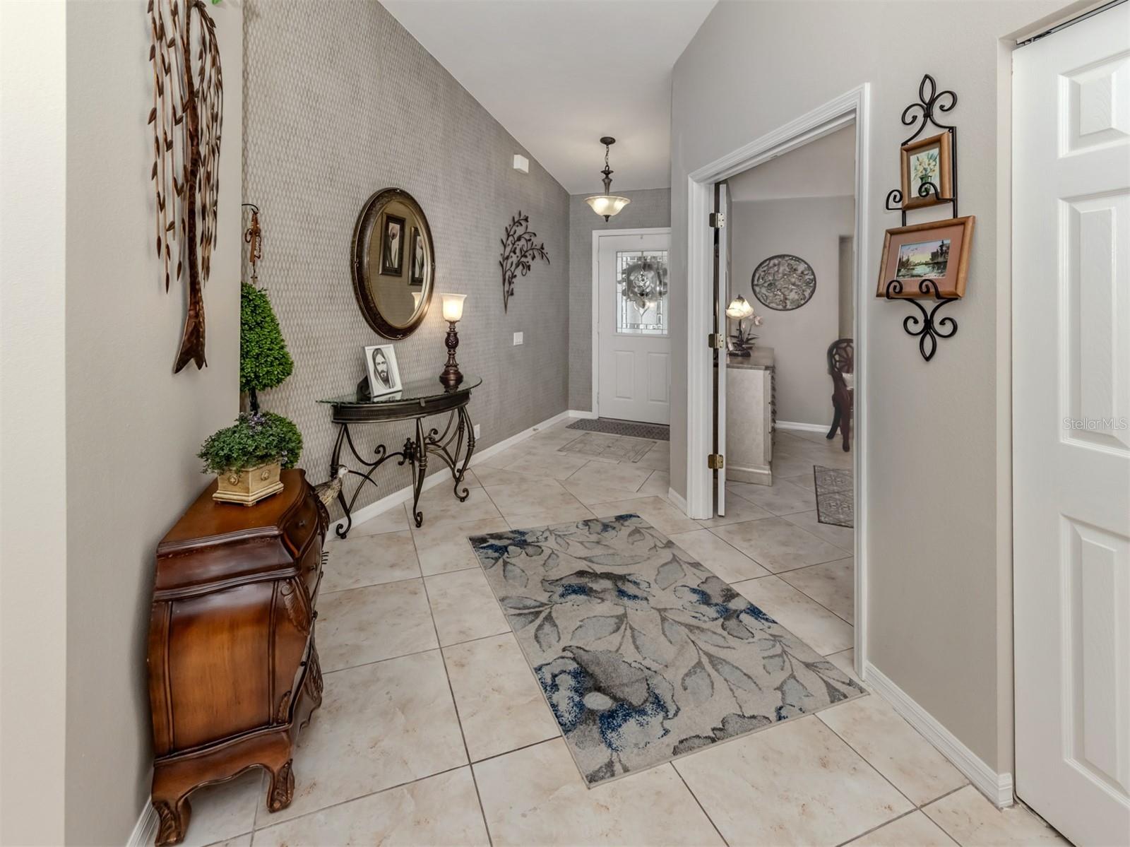 Image 16 of 58 For 4176 Summertree Road