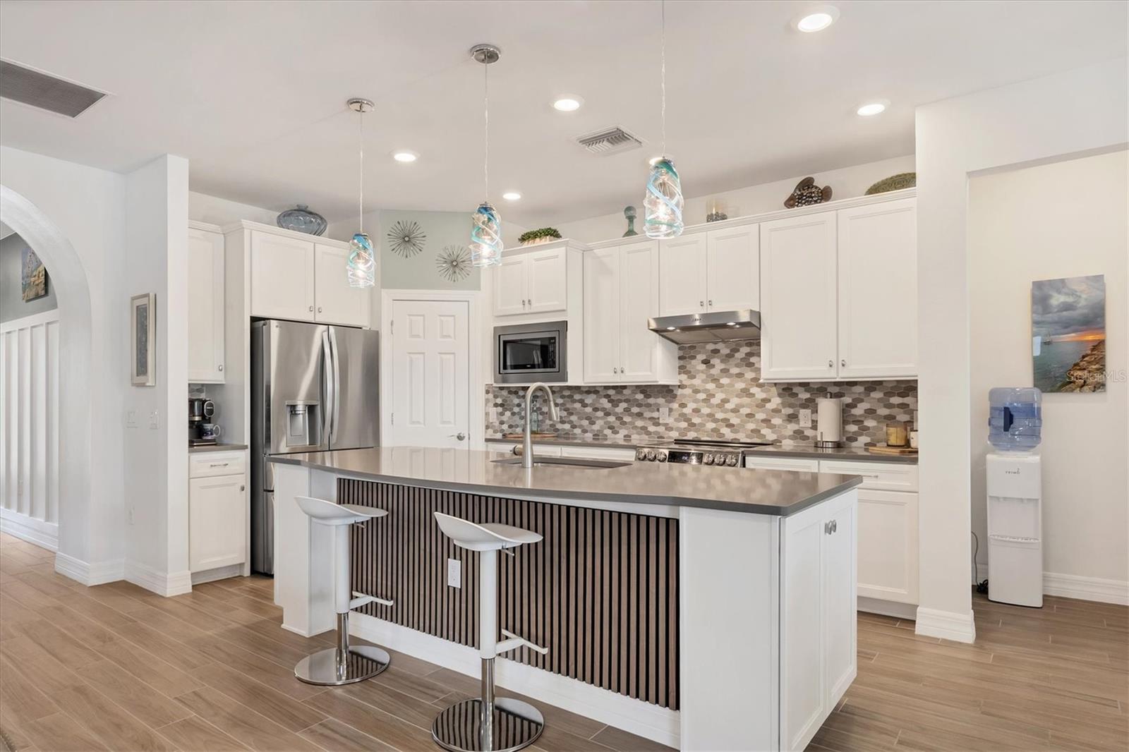 Image 11 of 75 For 13092 Rinella Street