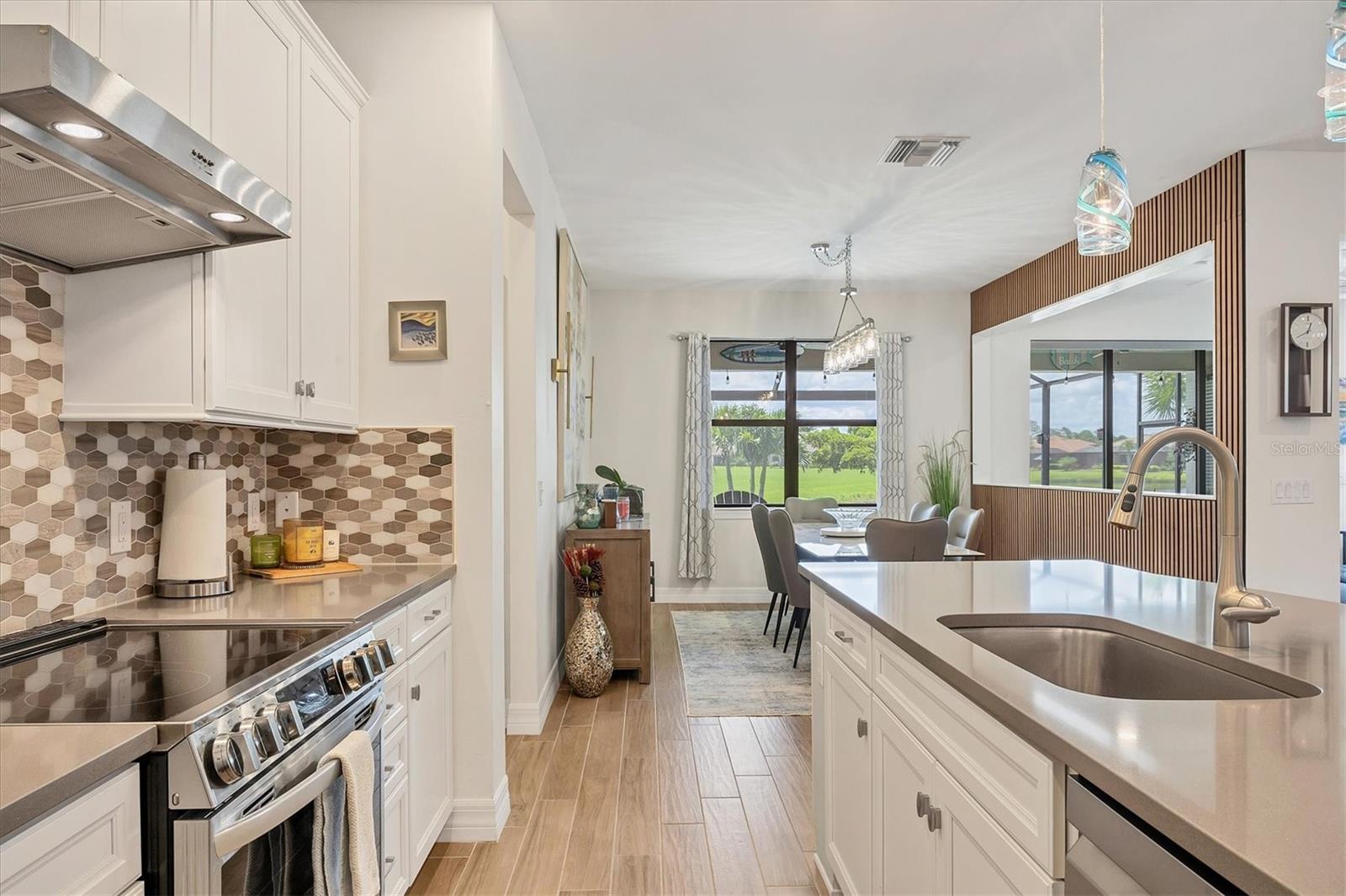 Image 15 of 75 For 13092 Rinella Street