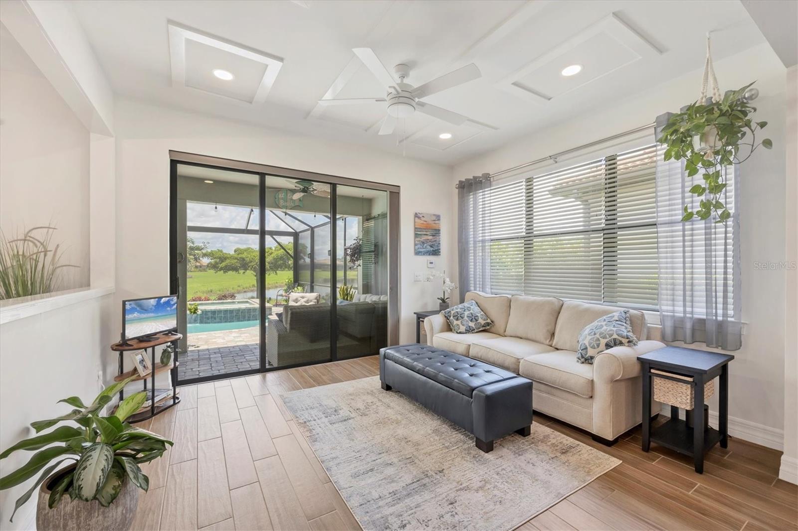 Image 18 of 75 For 13092 Rinella Street