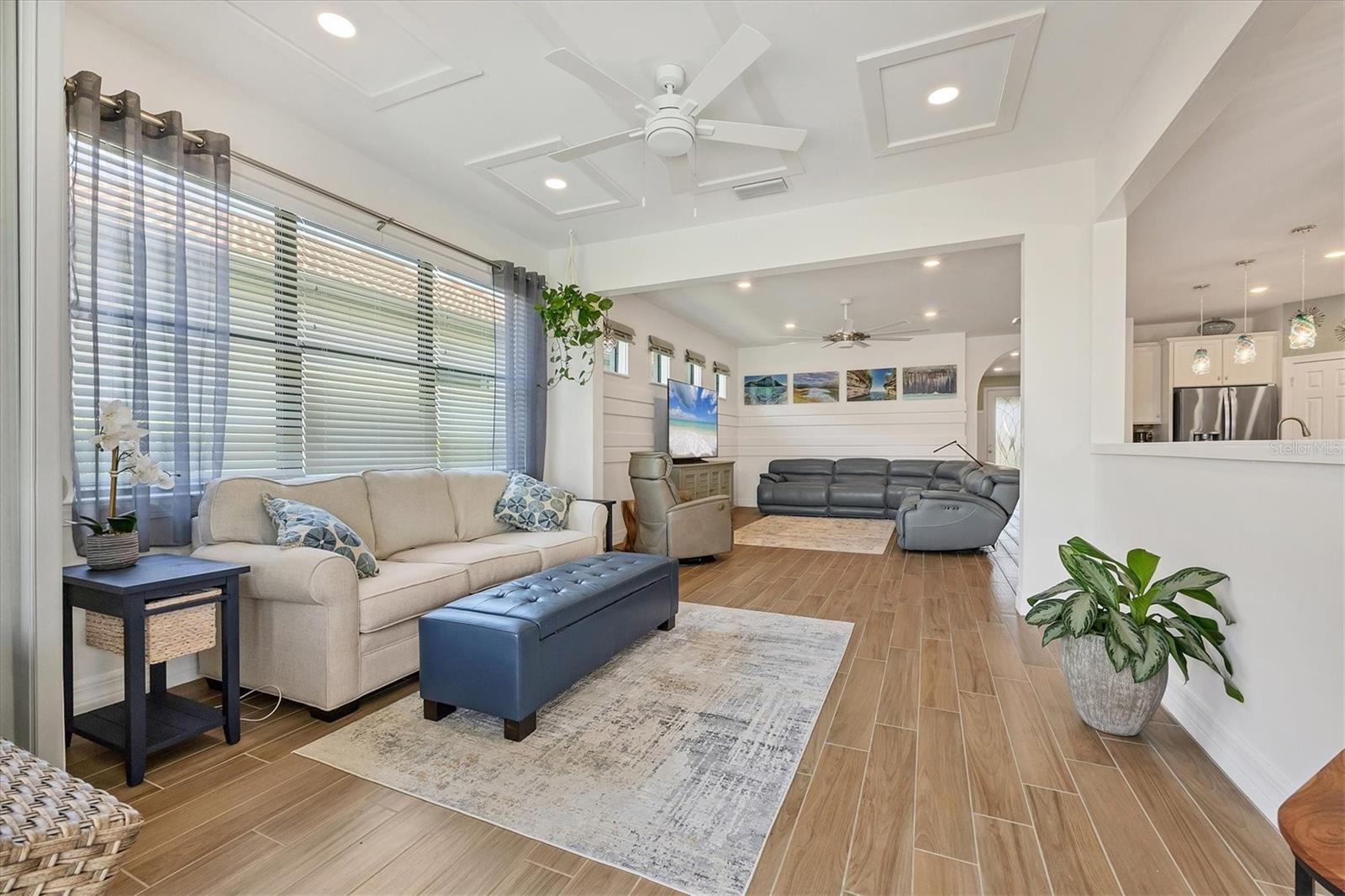 Image 19 of 75 For 13092 Rinella Street