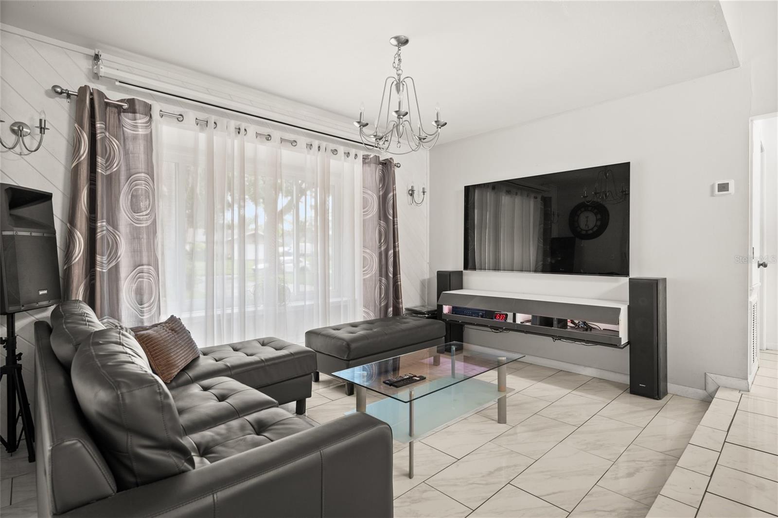 Image 4 of 36 For 13608 Westshire Drive