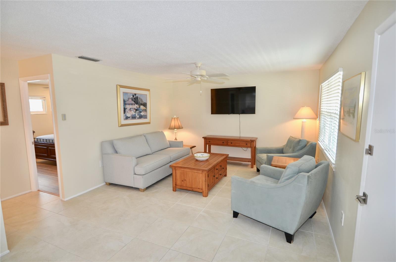 Image 3 of 25 For 528 Barcelona Avenue 216