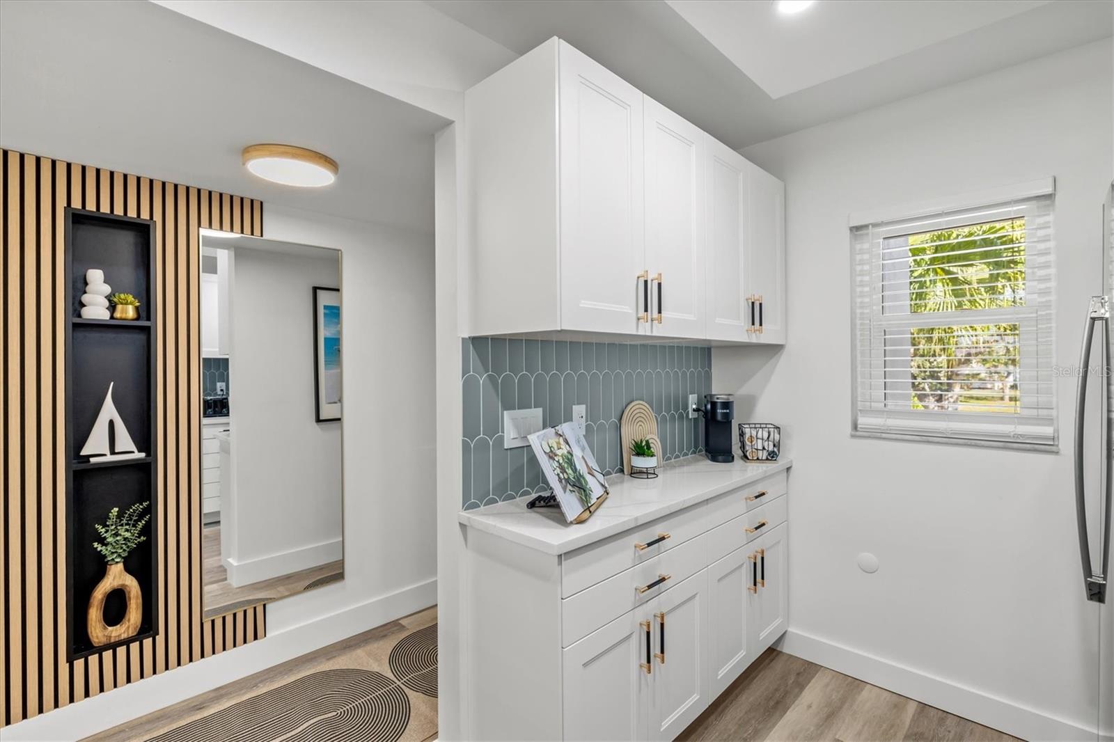 Image 3 of 89 For 437 Cerromar Lane 424