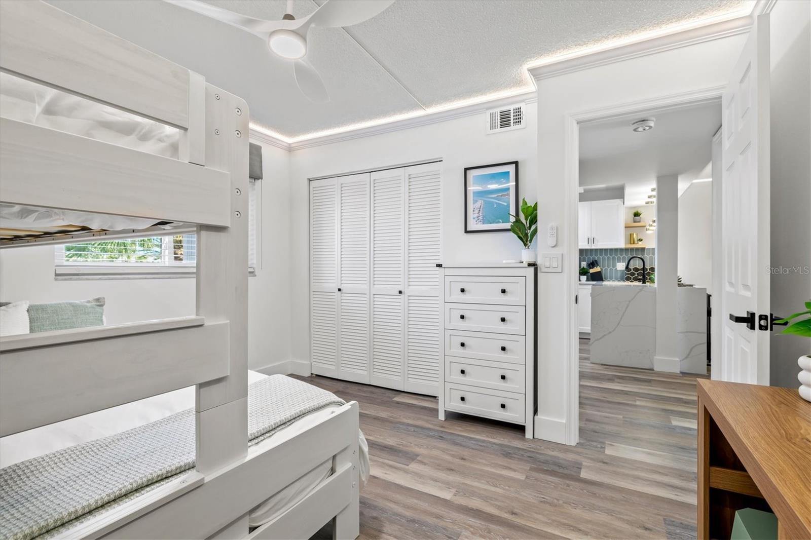 Image 33 of 89 For 437 Cerromar Lane 424