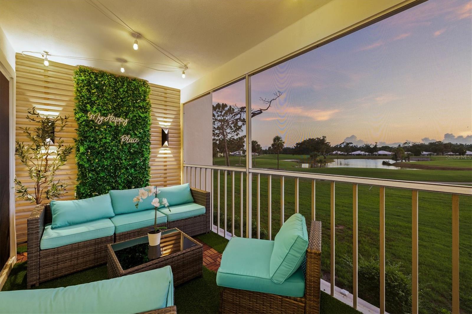 Image 40 of 89 For 437 Cerromar Lane 424