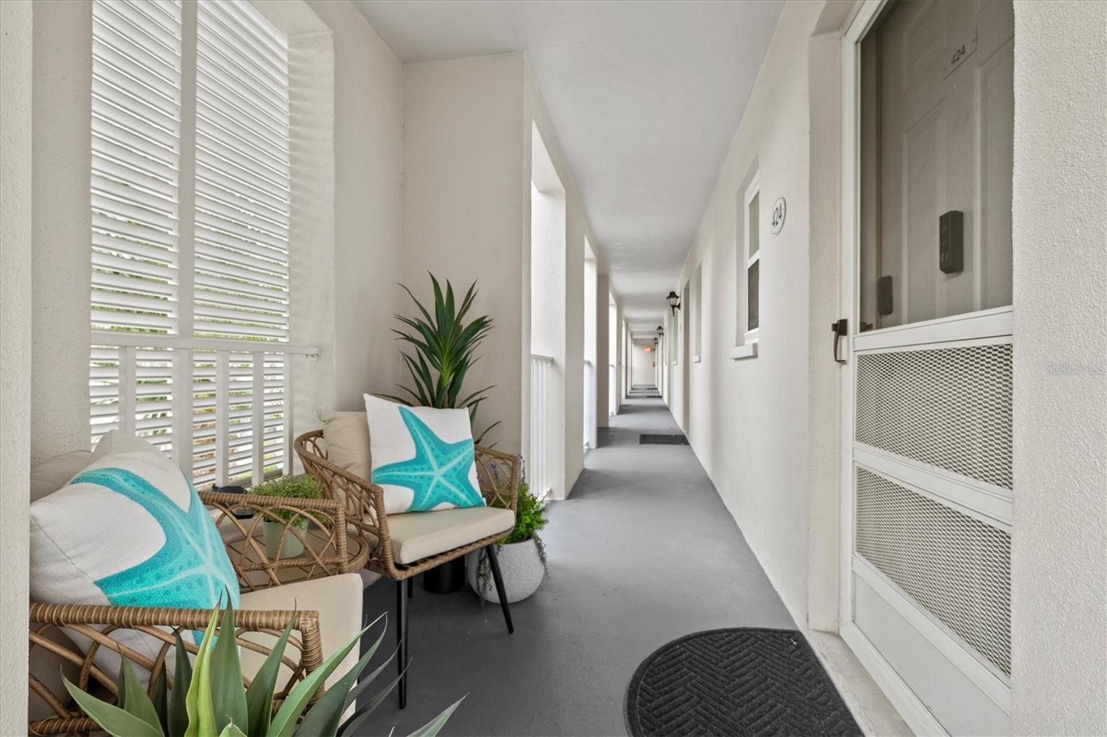 Image 45 of 89 For 437 Cerromar Lane 424