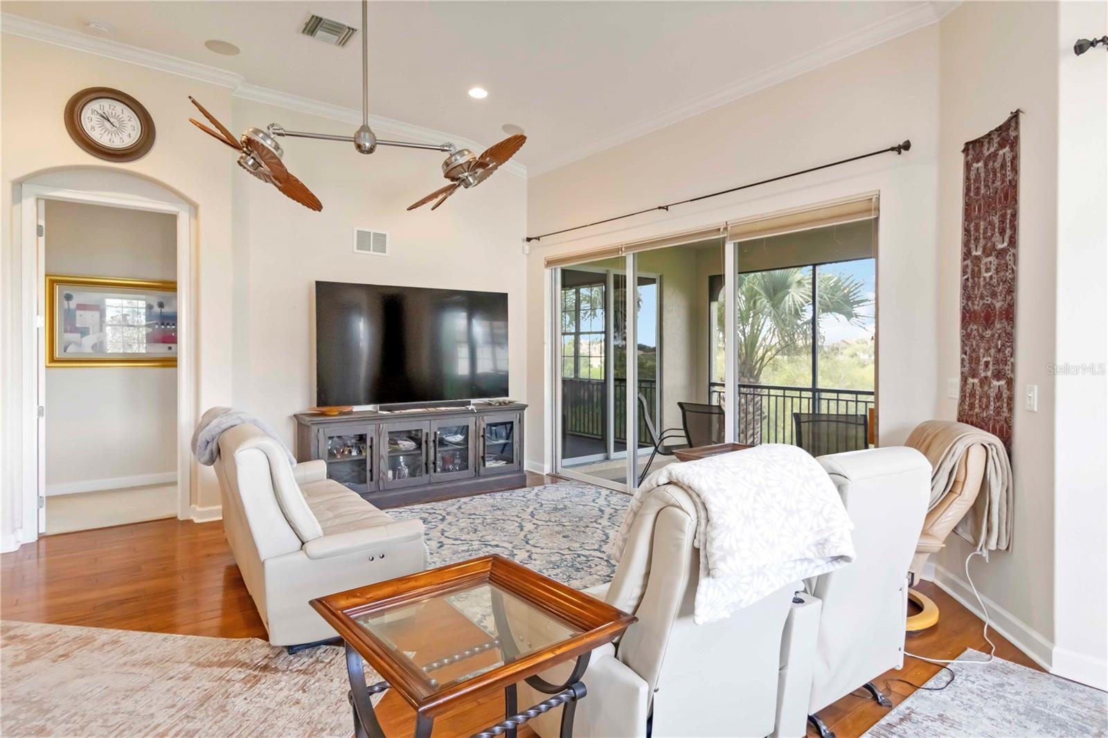 Image 10 of 69 For 206 Bella Vista Terrace 29d