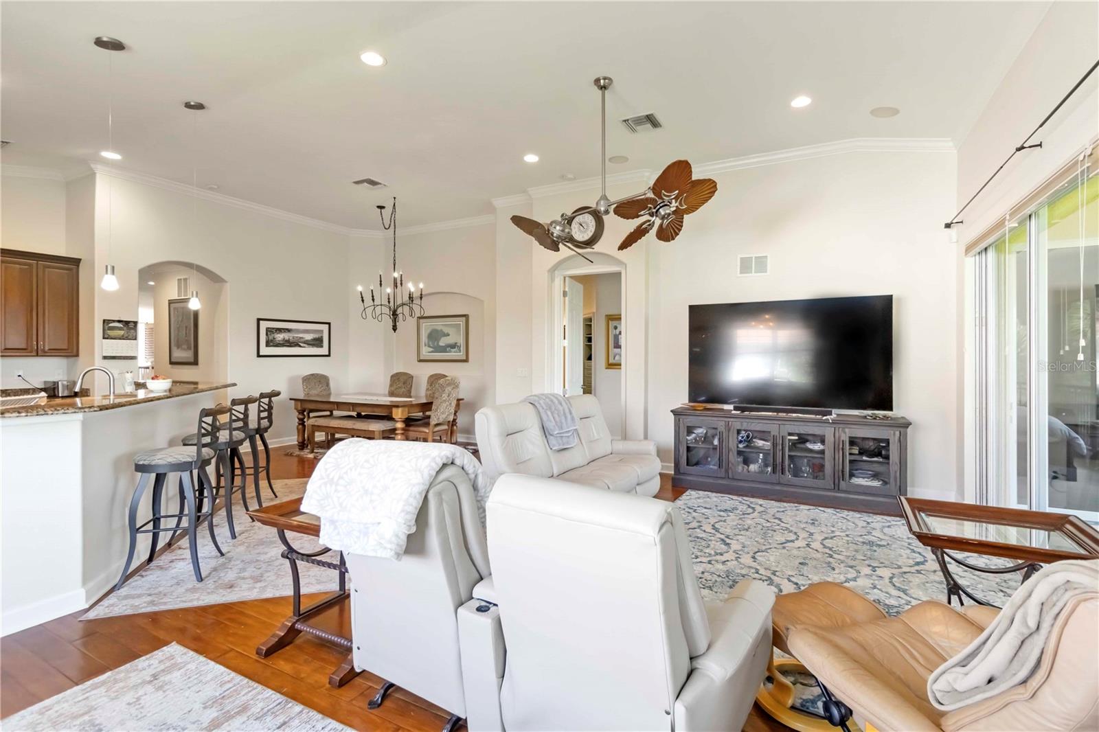 Image 11 of 69 For 206 Bella Vista Terrace 29d