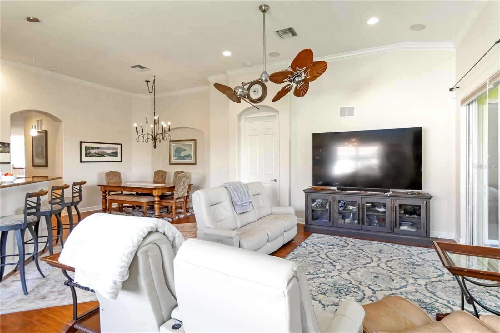 Image 8 of 69 For 206 Bella Vista Terrace 29d