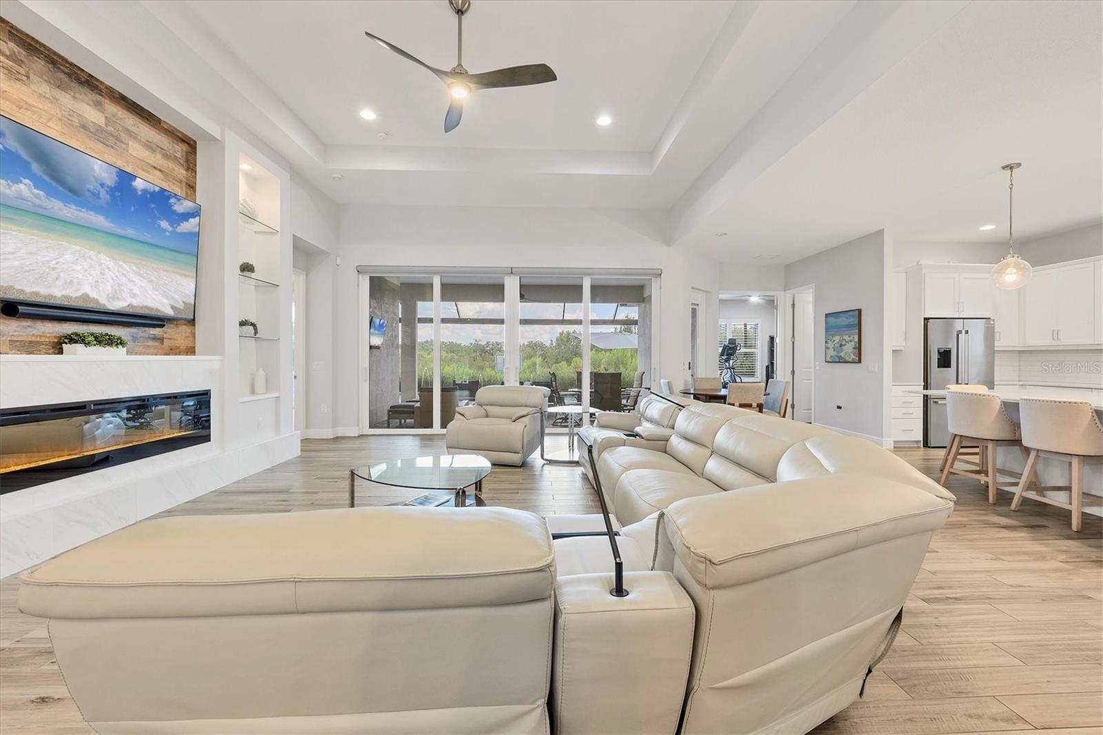 Image 7 of 100 For 8245 Grande Shores Drive