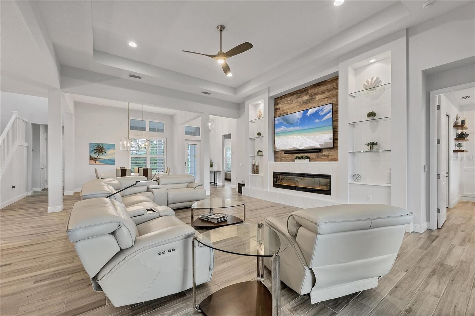 Image 8 of 100 For 8245 Grande Shores Drive