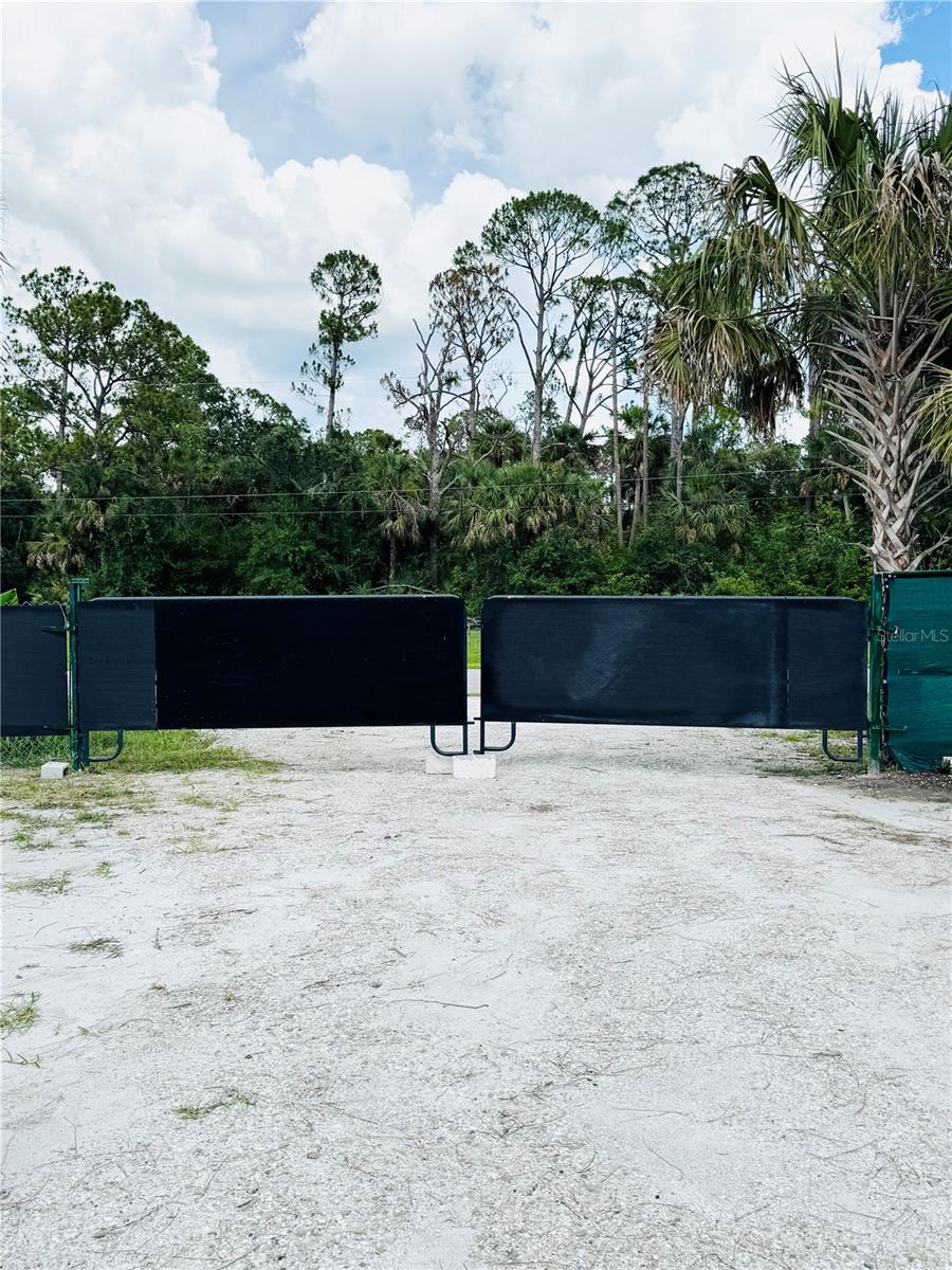 Image 3 of 3 For 6575 Ponce De Leon Boulevard