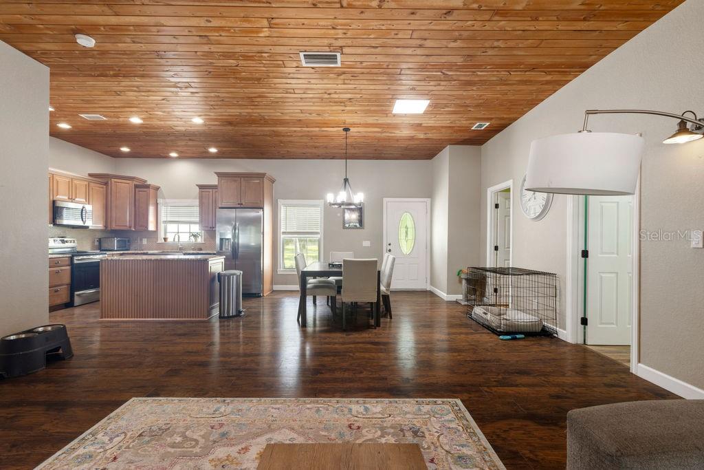 Image 8 of 46 For 3863 Albin Avenue