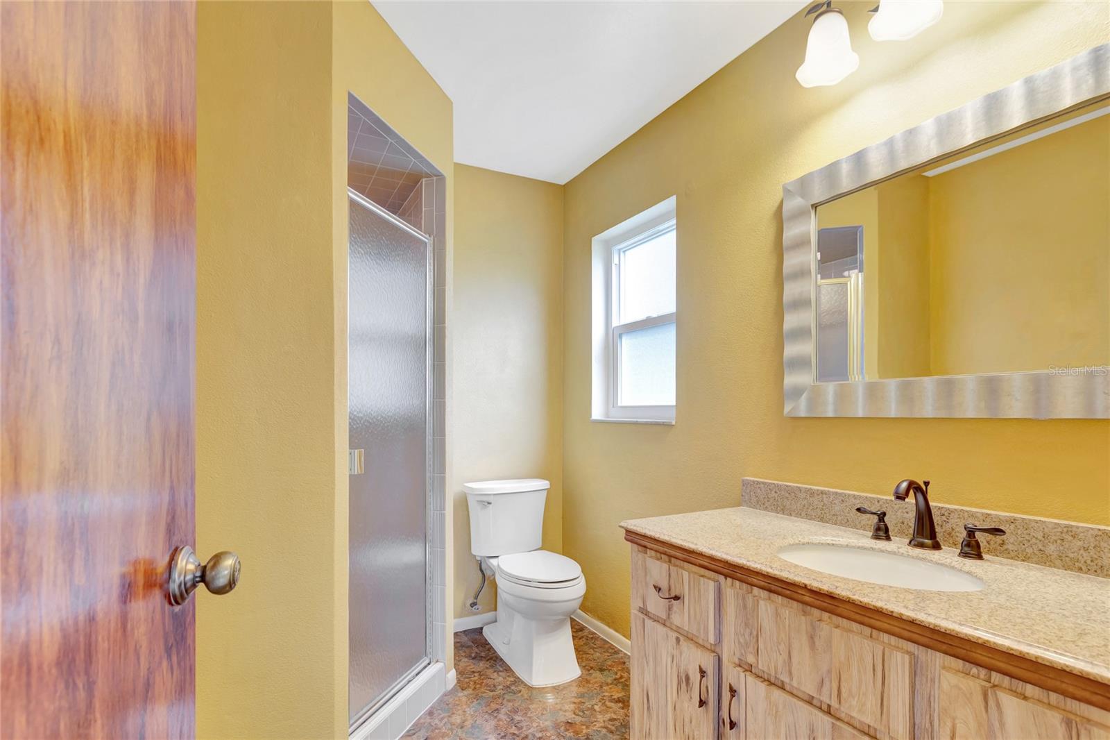 Image 12 of 25 For 112 Woodingham Drive