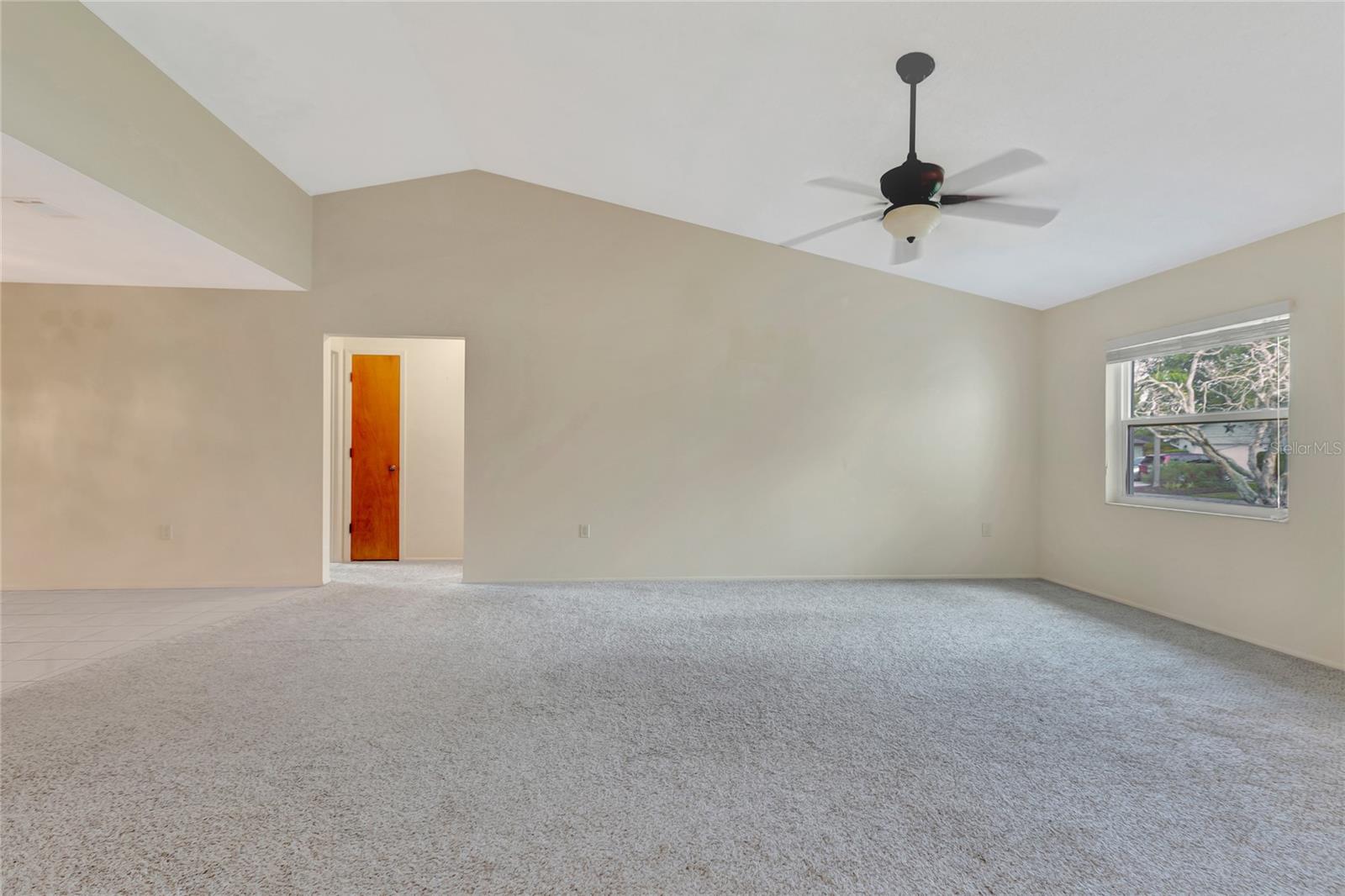 Image 18 of 25 For 112 Woodingham Drive