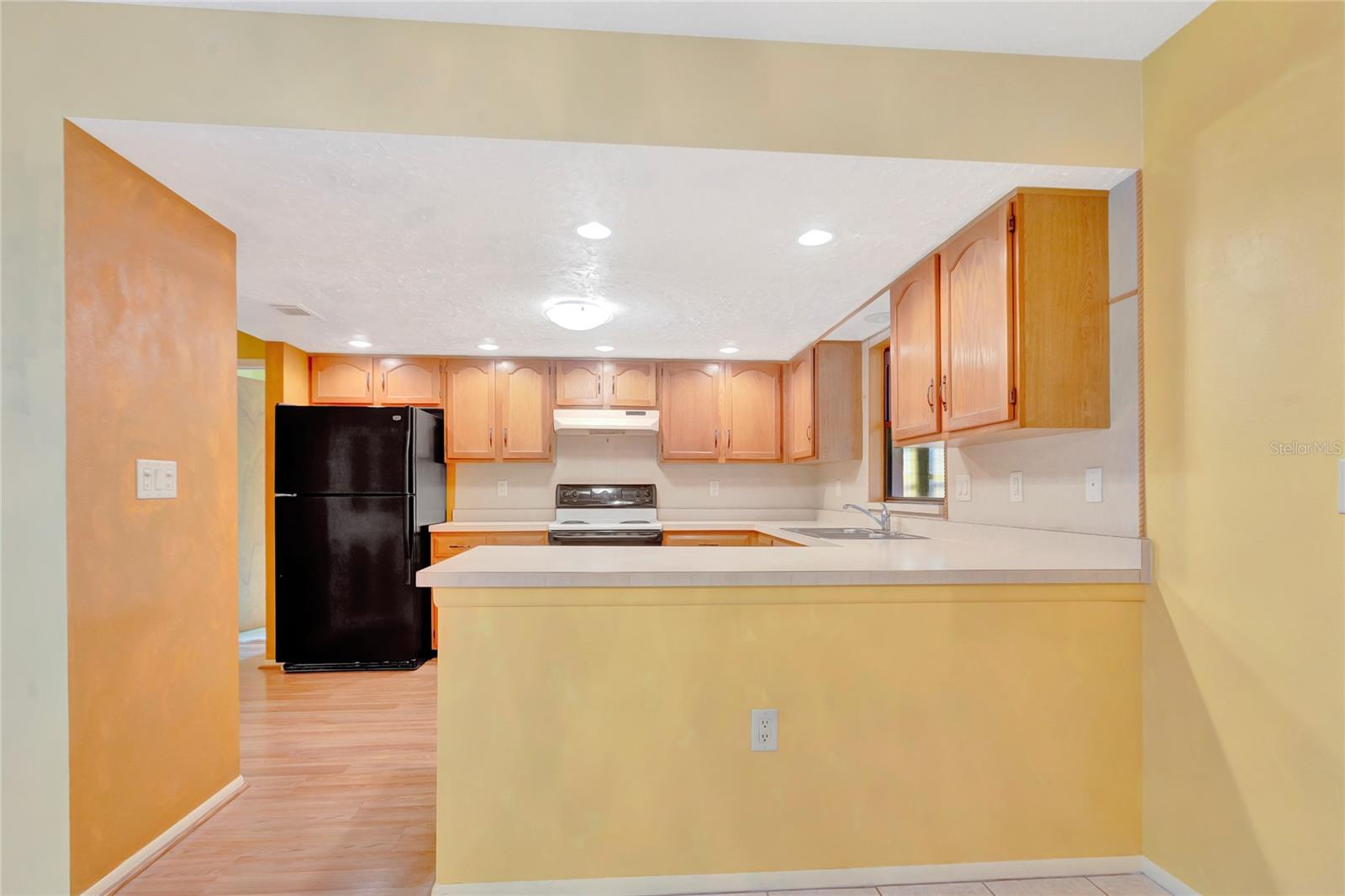Image 9 of 25 For 112 Woodingham Drive