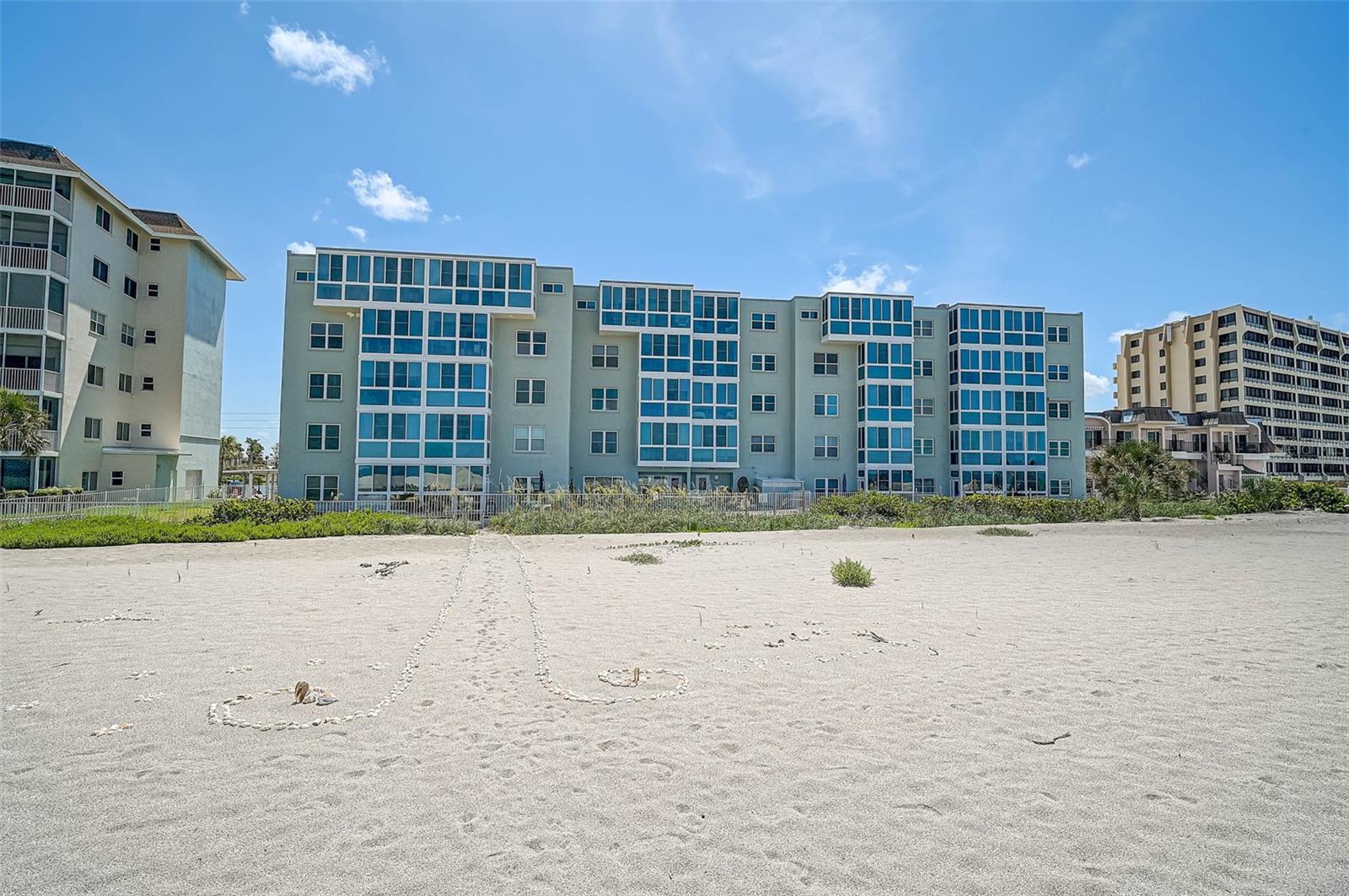 Image 37 of 62 For 950 Tarpon Center Drive 305