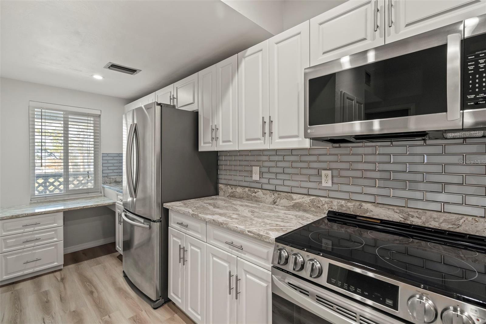 Image 9 of 41 For 6800 Placida Road 280