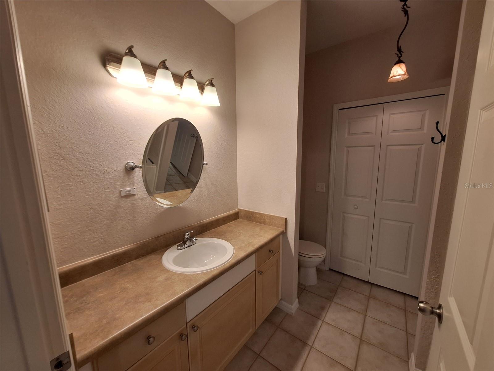 Image 12 of 28 For 5550 Rosehill Road 103