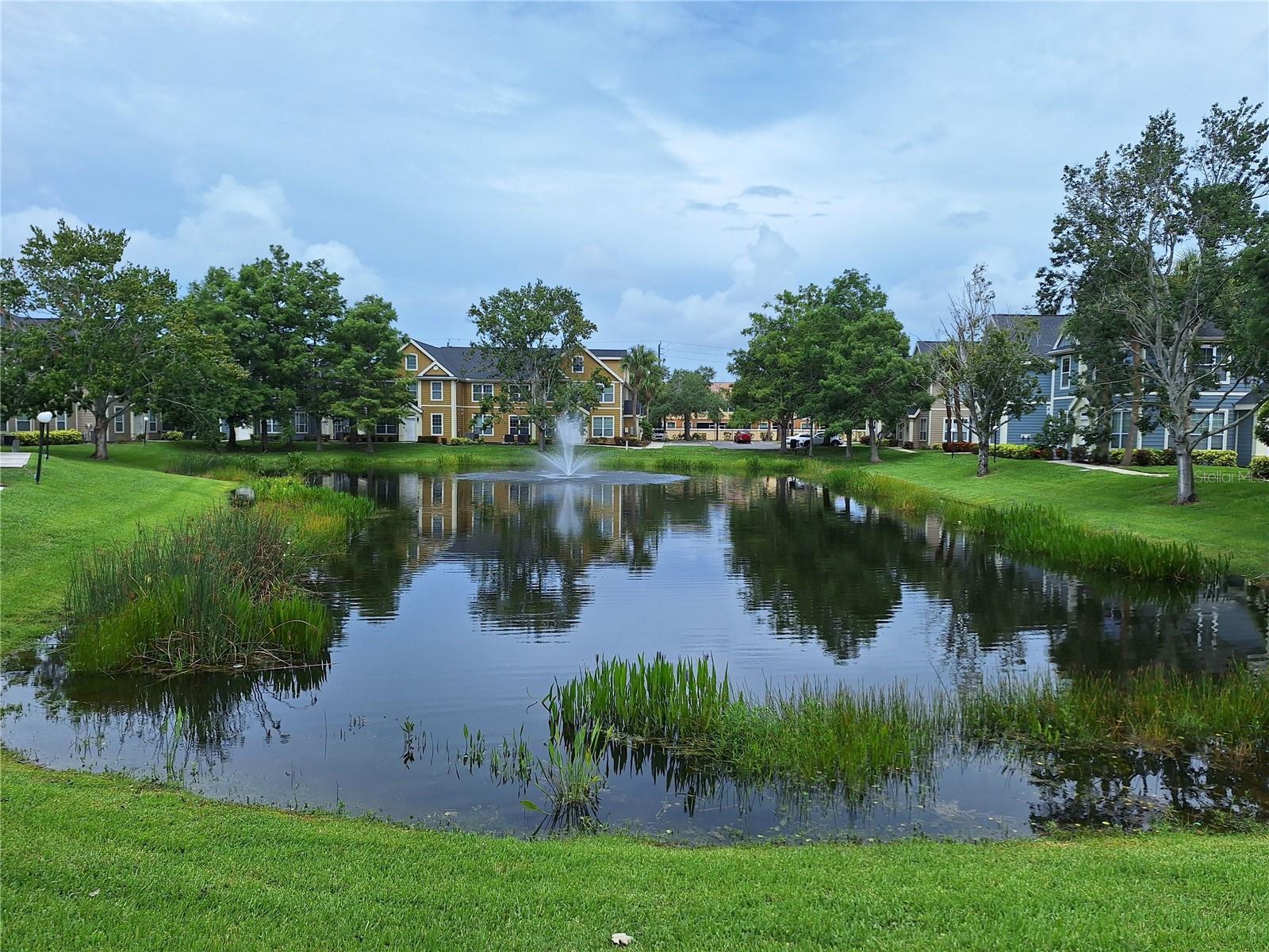 Image 3 of 28 For 5550 Rosehill Road 103