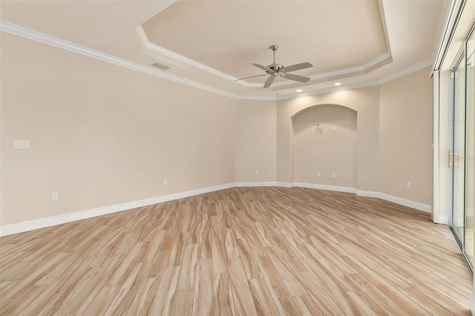 Image 10 of 43 For 2479 Grandview Drive