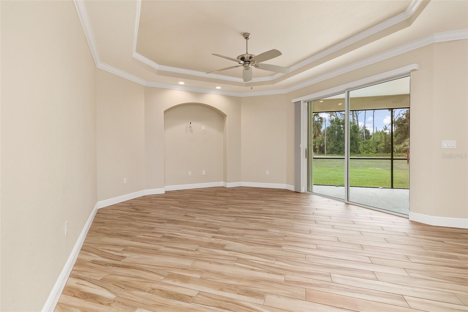 Image 12 of 43 For 2479 Grandview Drive