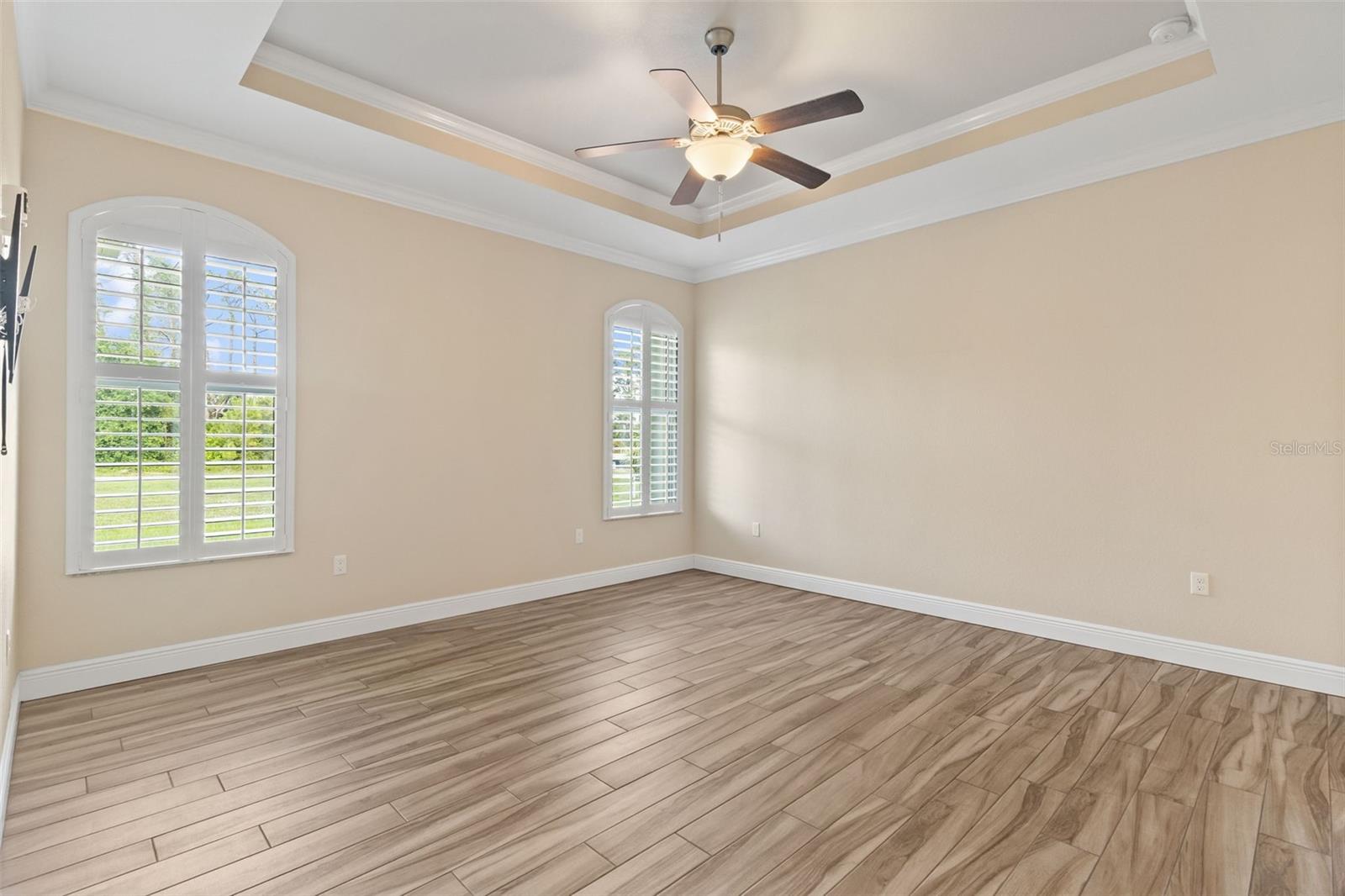 Image 14 of 43 For 2479 Grandview Drive