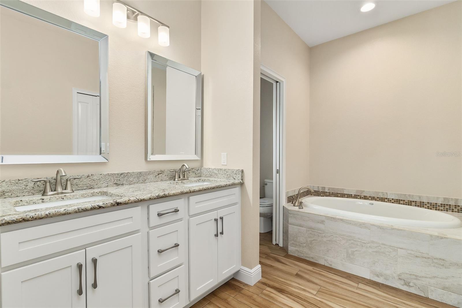 Image 16 of 43 For 2479 Grandview Drive