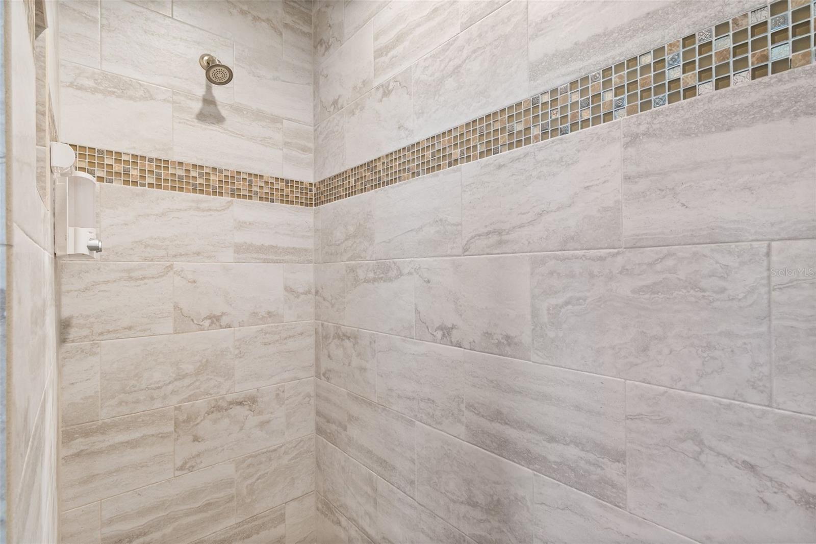 Image 19 of 43 For 2479 Grandview Drive
