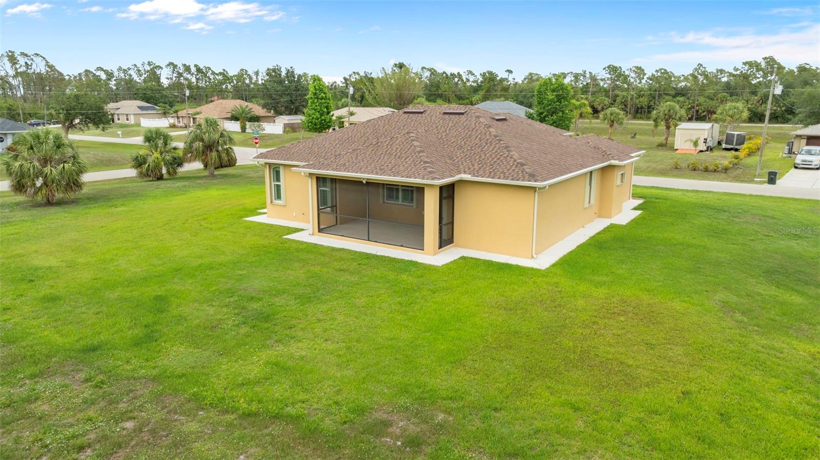 Image 37 of 43 For 2479 Grandview Drive