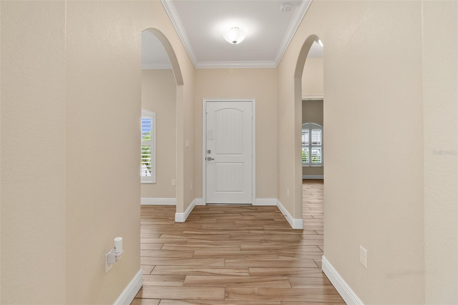 Image 4 of 43 For 2479 Grandview Drive