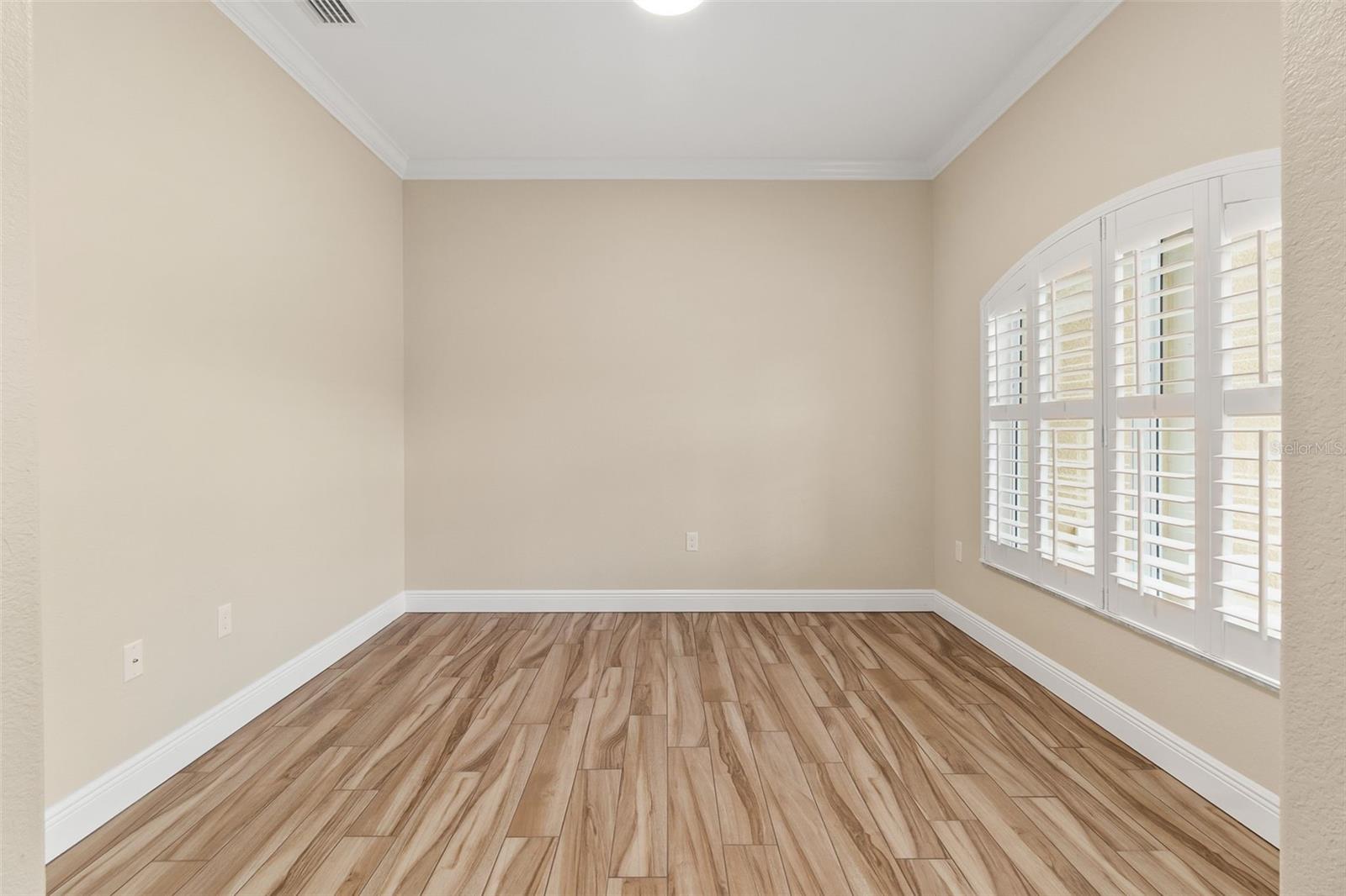 Image 5 of 43 For 2479 Grandview Drive