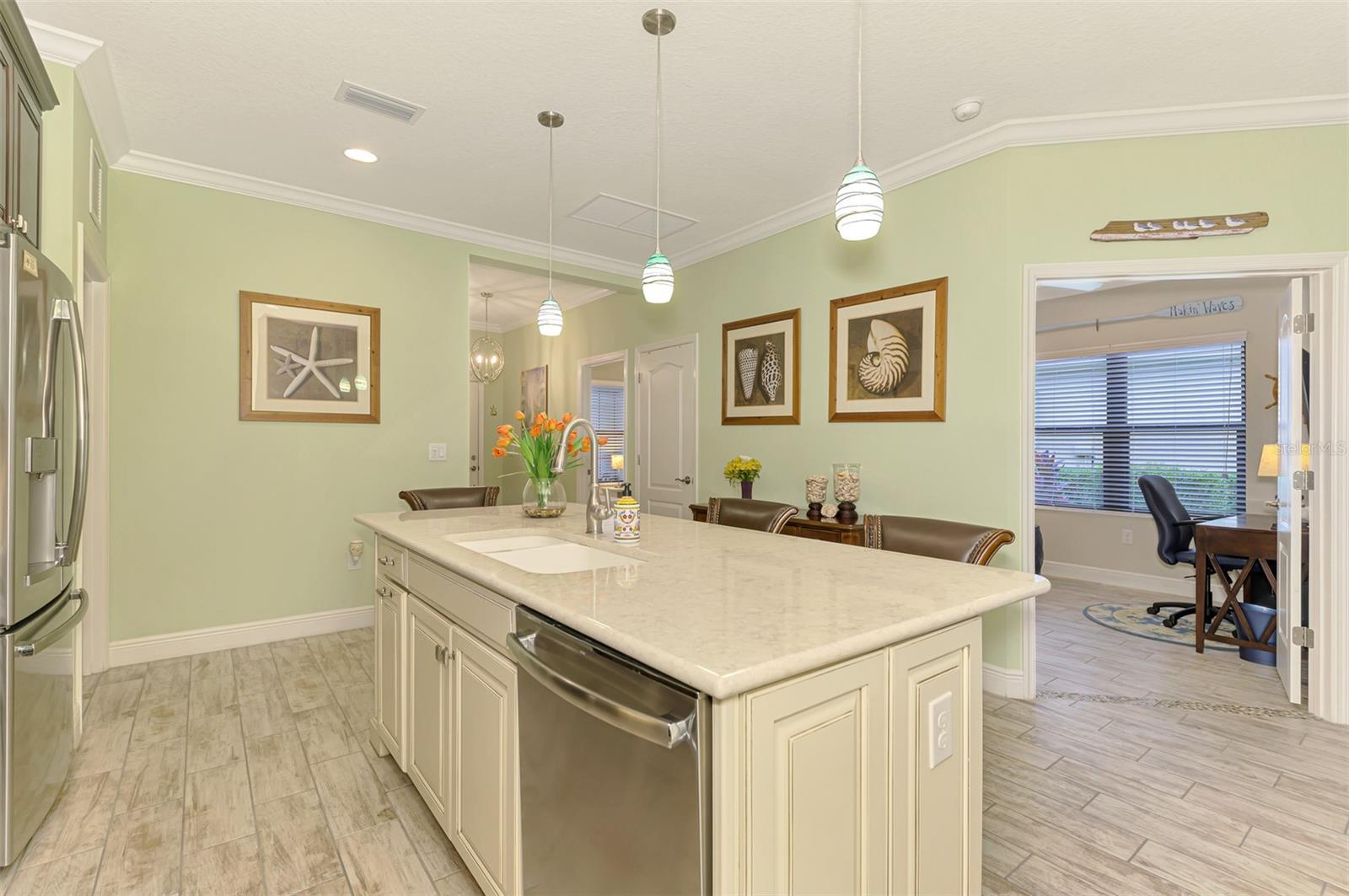 Image 15 of 98 For 11739 Okaloosa Drive