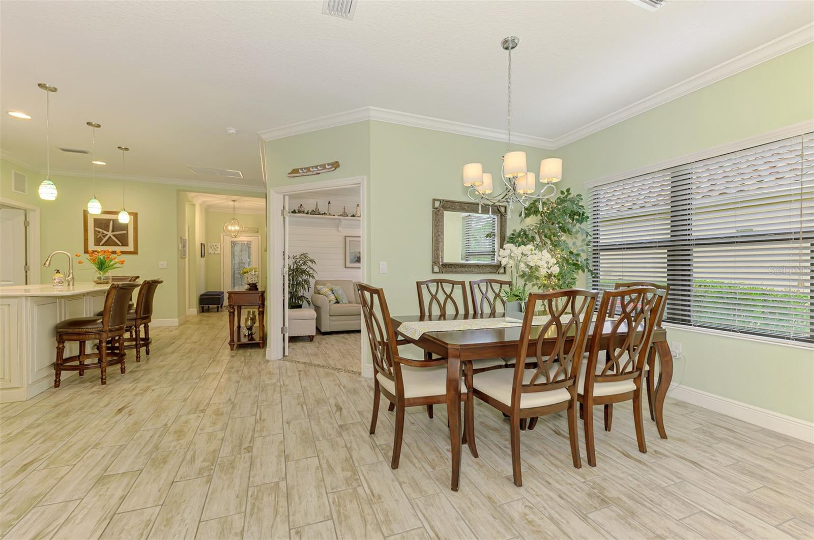 Image 19 of 98 For 11739 Okaloosa Drive