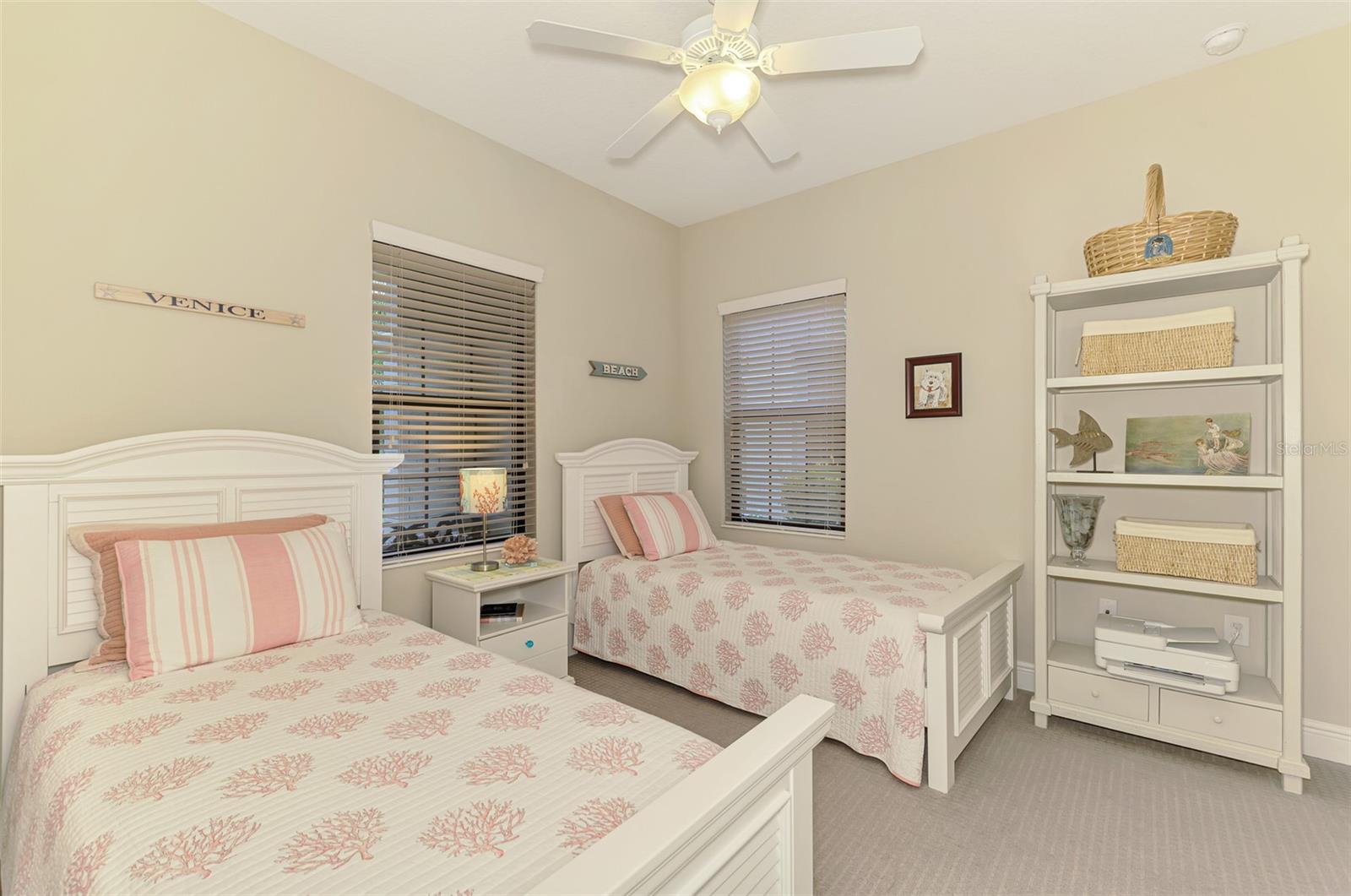 Image 32 of 98 For 11739 Okaloosa Drive
