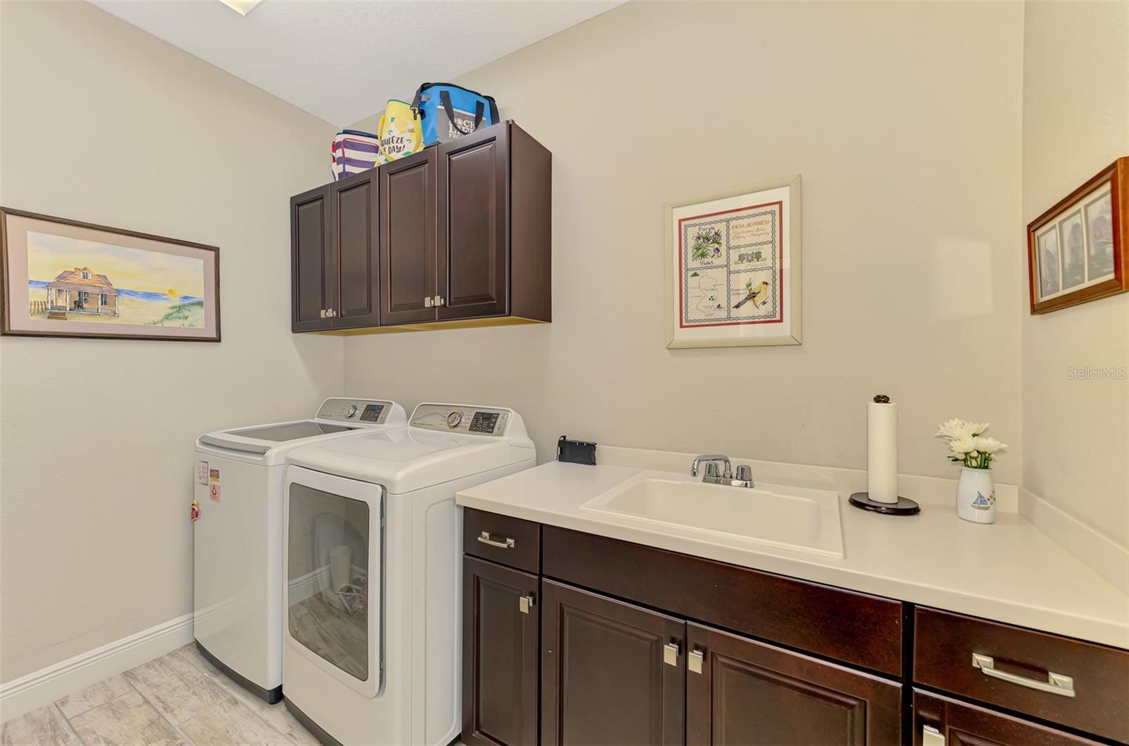 Image 35 of 98 For 11739 Okaloosa Drive