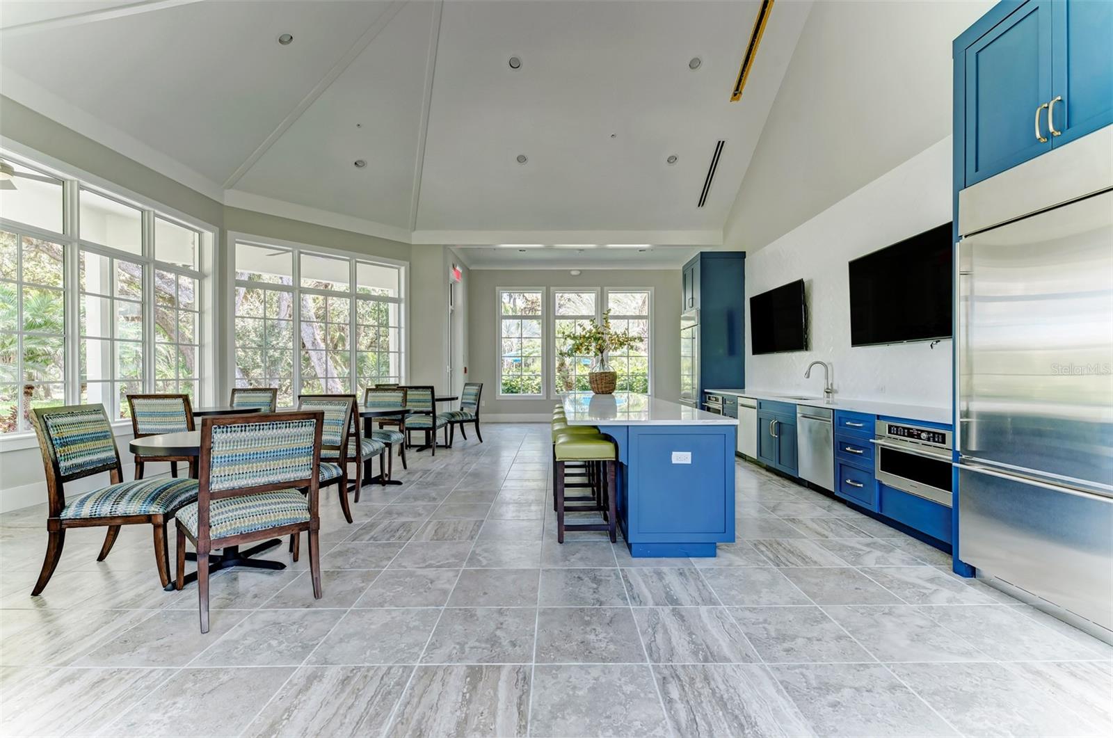 Image 63 of 98 For 11739 Okaloosa Drive