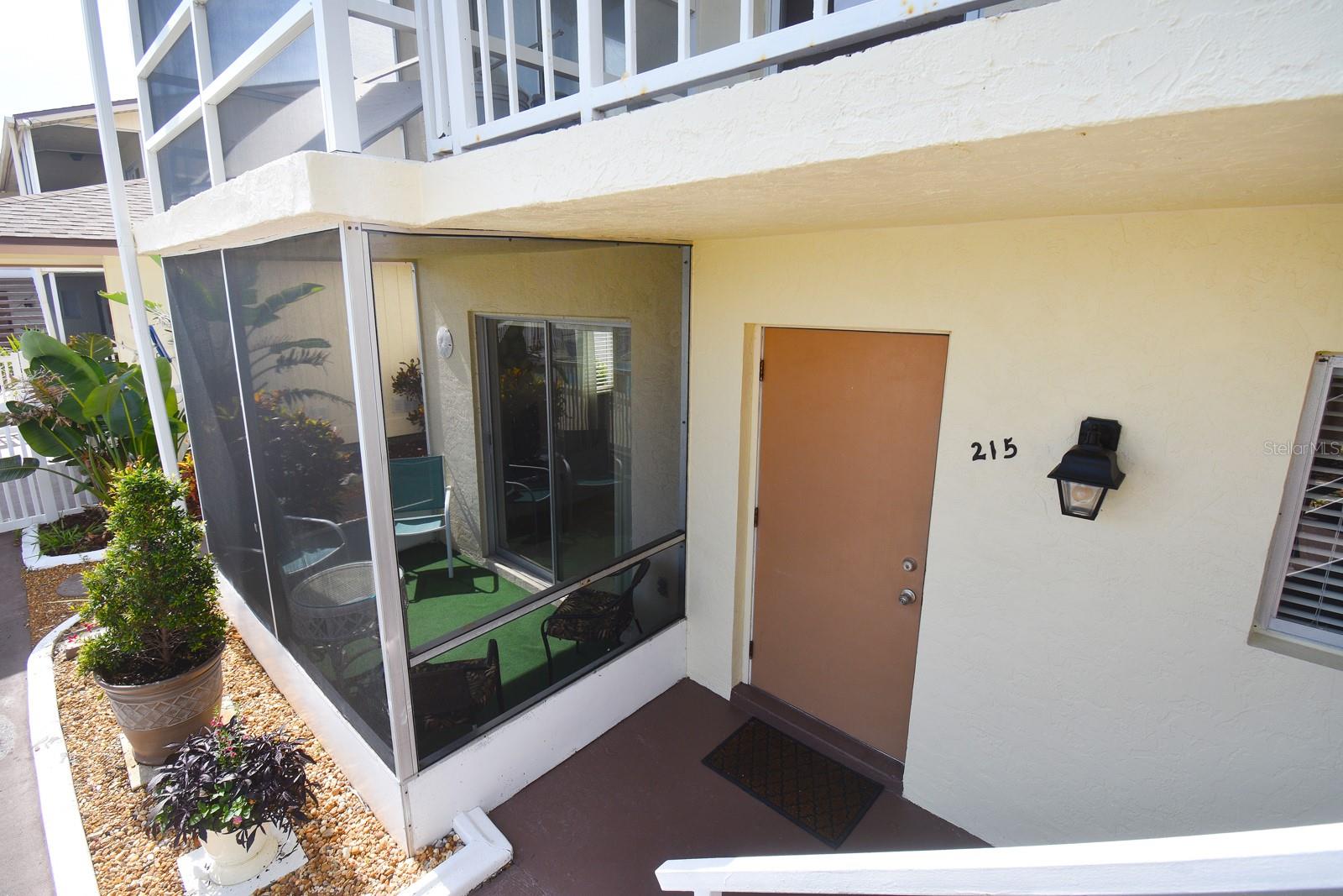 Details for 320 Base Avenue E 215, VENICE, FL 34285
