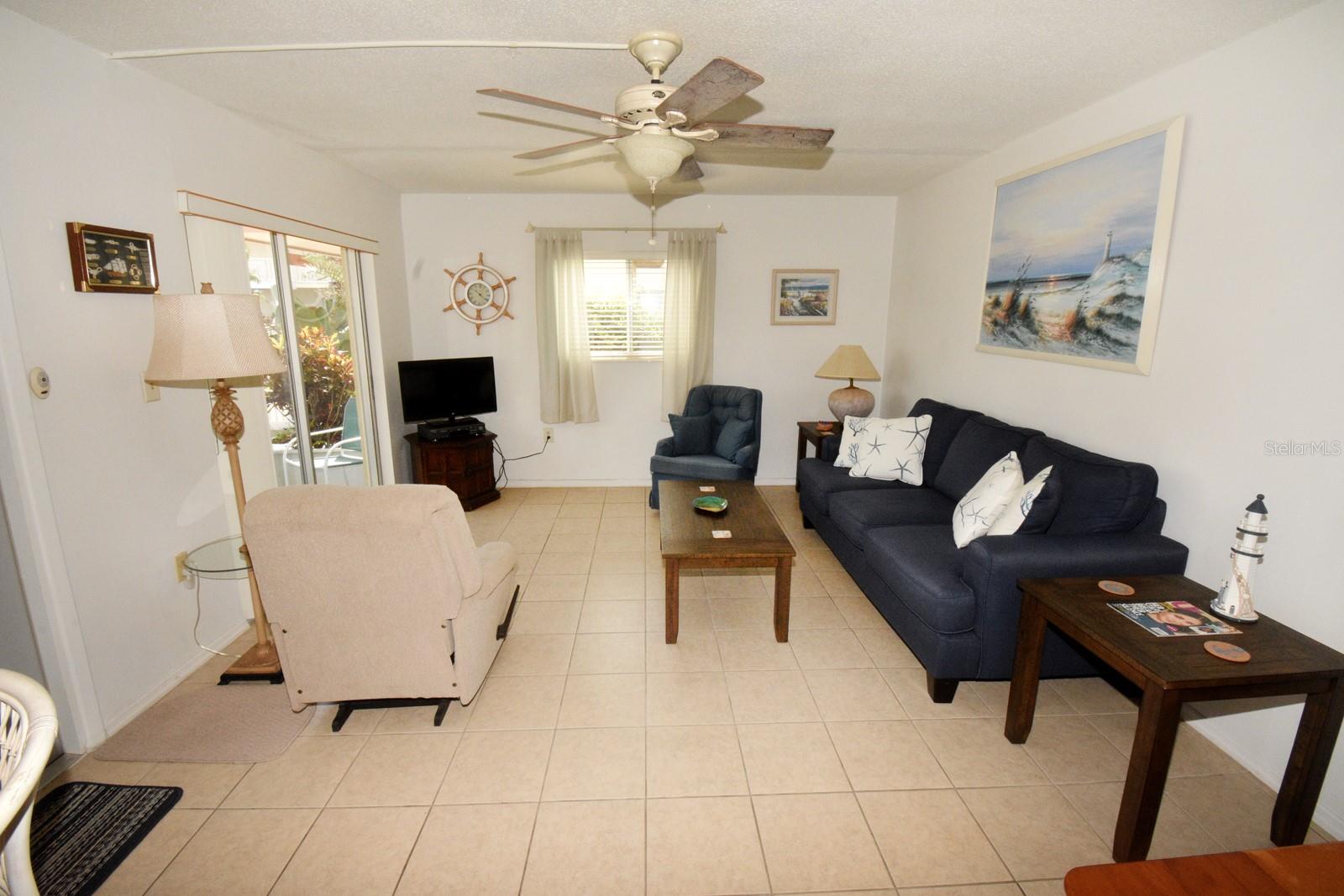 Image 5 of 26 For 320 Base Avenue E 215