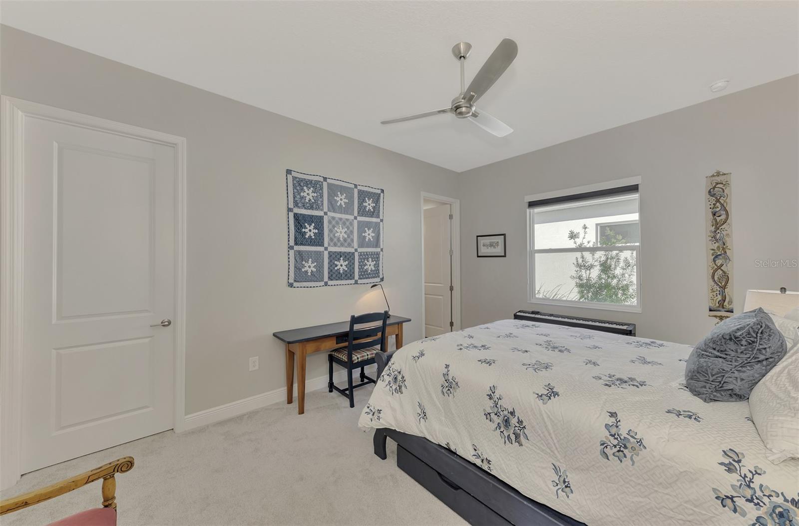 Image 39 of 98 For 12404 Destin Loop
