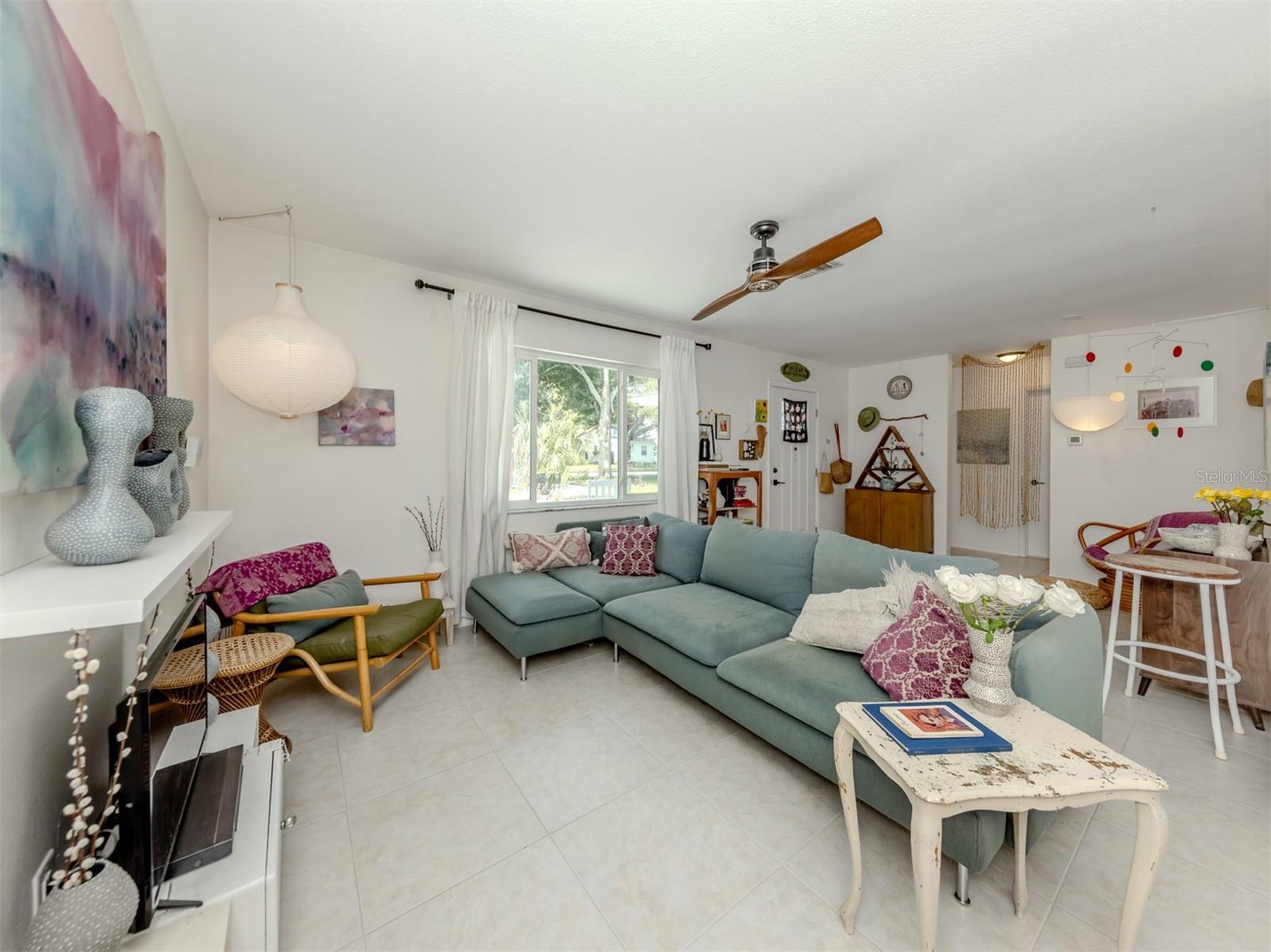 Image 5 of 41 For 829 Groveland Avenue