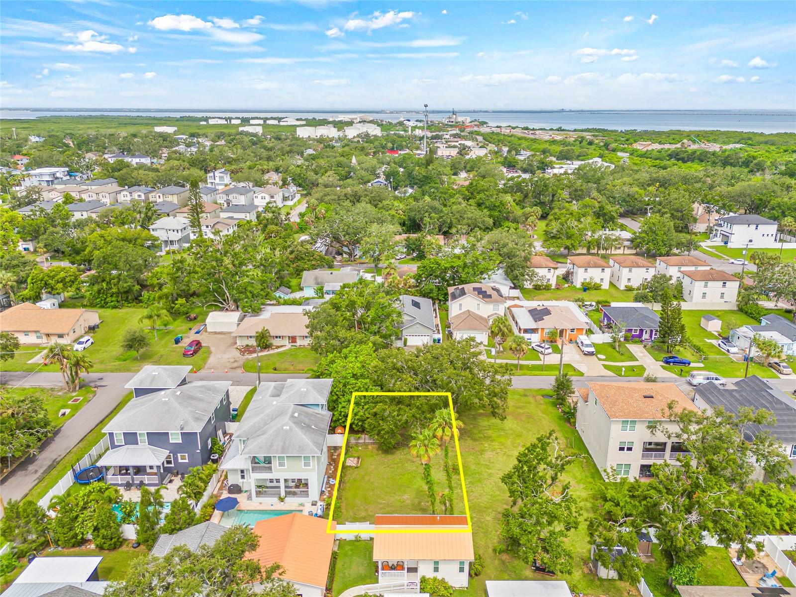 Image 3 of 11 For 7218 Mascotte Street