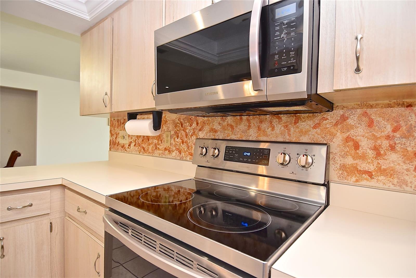 Image 12 of 34 For 1290 Leeward Road