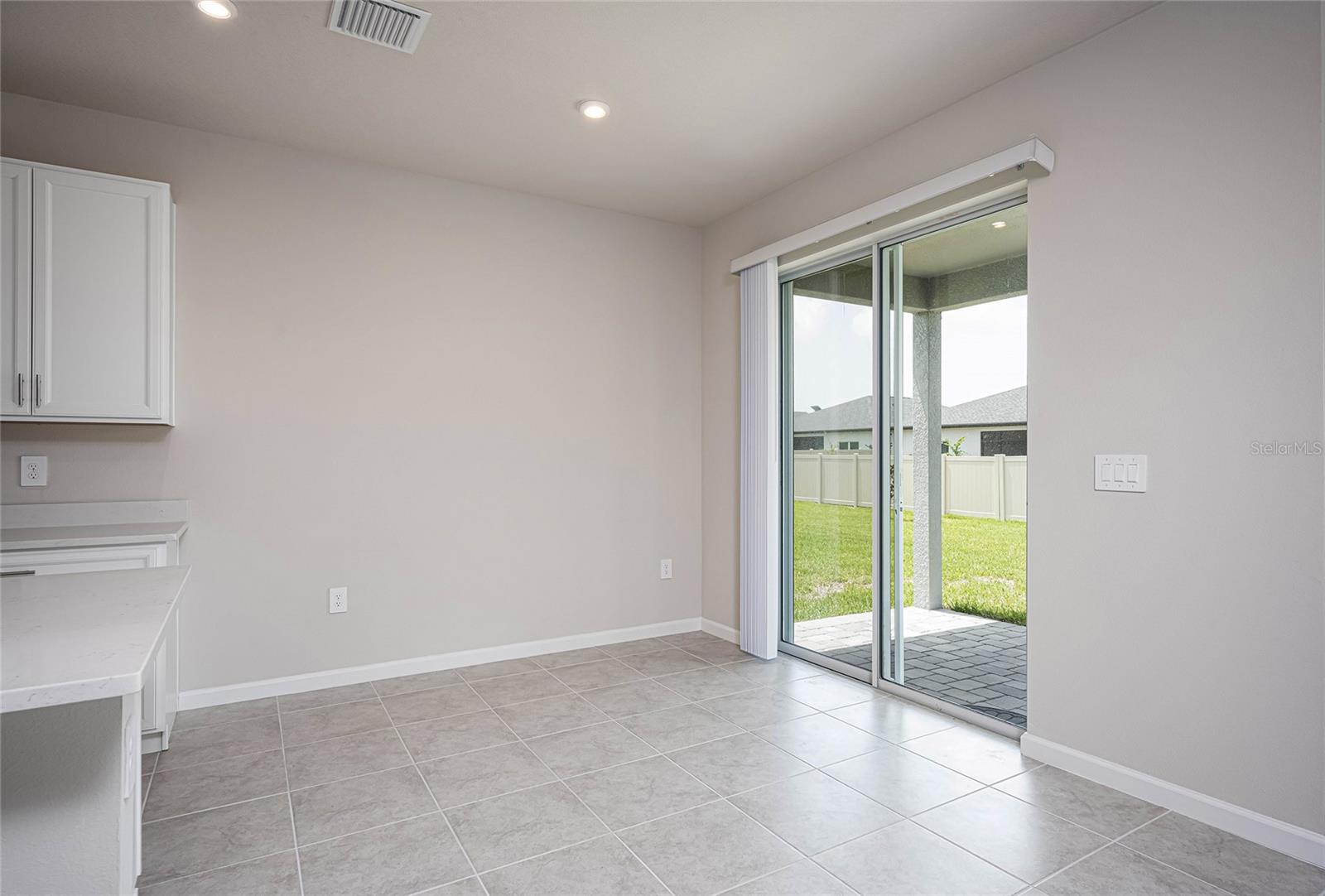 Image 26 of 42 For 16873 Castoro Drive