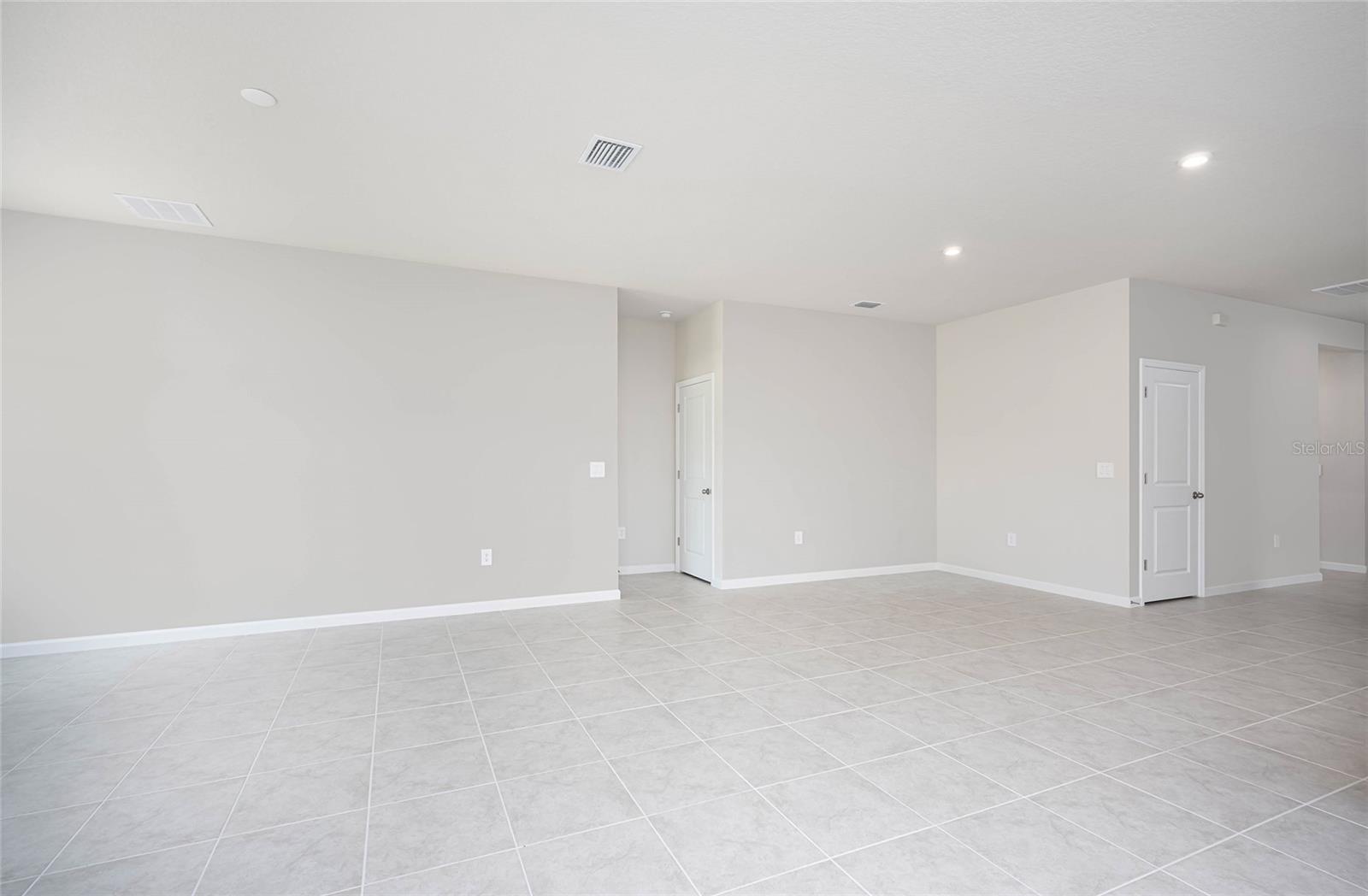 Image 28 of 42 For 16873 Castoro Drive