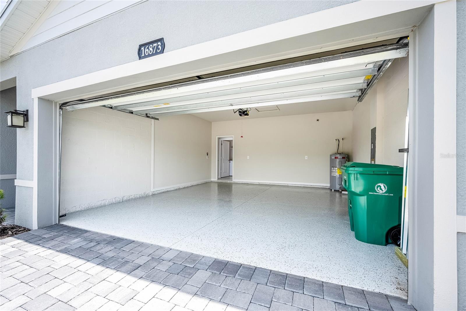 Image 39 of 42 For 16873 Castoro Drive